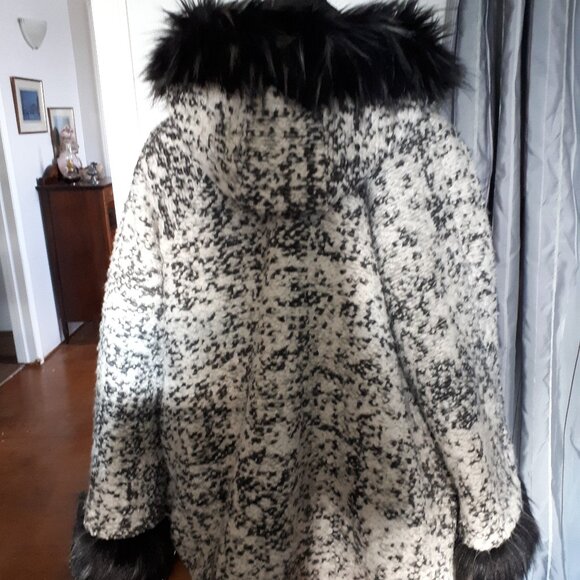 Gorgeous 60% Wool Hooded Car Coat - Sz. L - Made in Italy - Picture 3 of 4